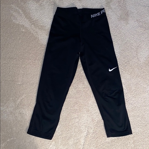 Nike Pro capri leggings - Picture 3 of 12